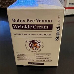 SUPRE Beauty Botox Bee Venom Wrinkle Cream - White